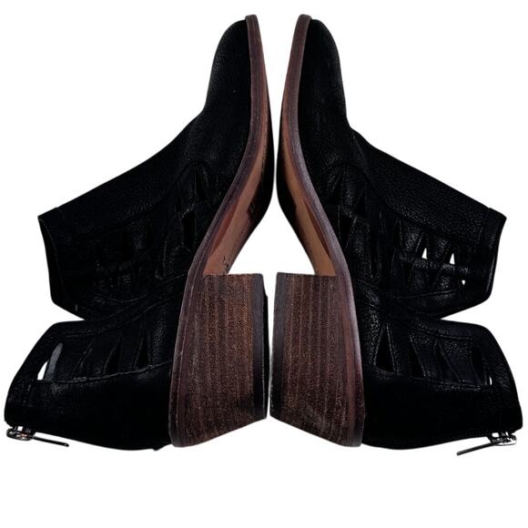 Vince Camuto Peera Black Leather Cutout Boho Southwestern Ankle Boots Women's 9 - Picture 6 of 8